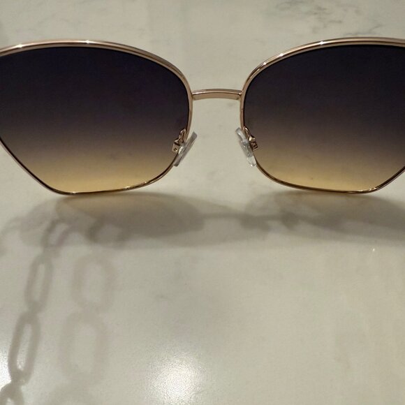 Oversized Gradient Sunglasses - Picture 5 of 5